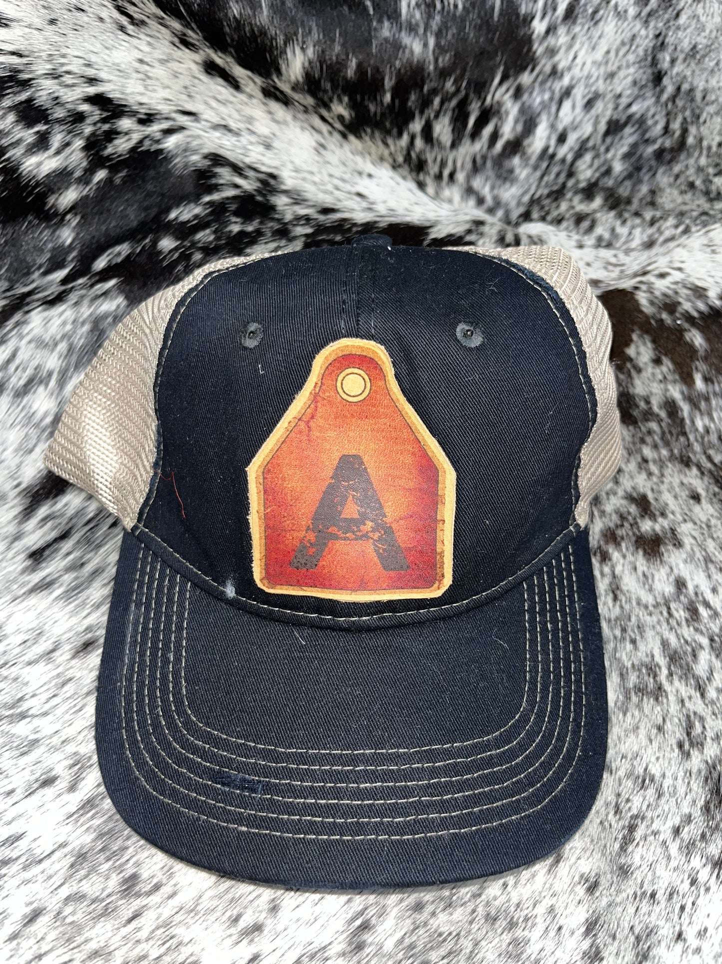 Leather patch caps - Wines'Designs