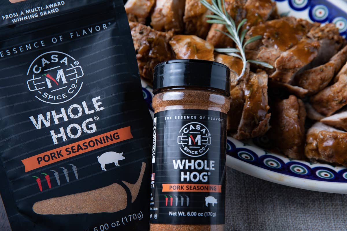 Casa M Spice Co LLC - Whole Hog® Pork Seasoning - Plastic Shaker - Wines'Designs