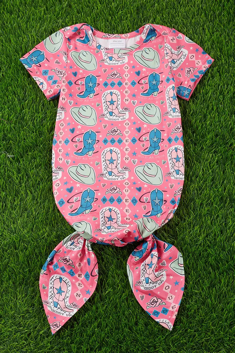 COWGIRL & BOOTS & HAT PRINTED BABY GOWN