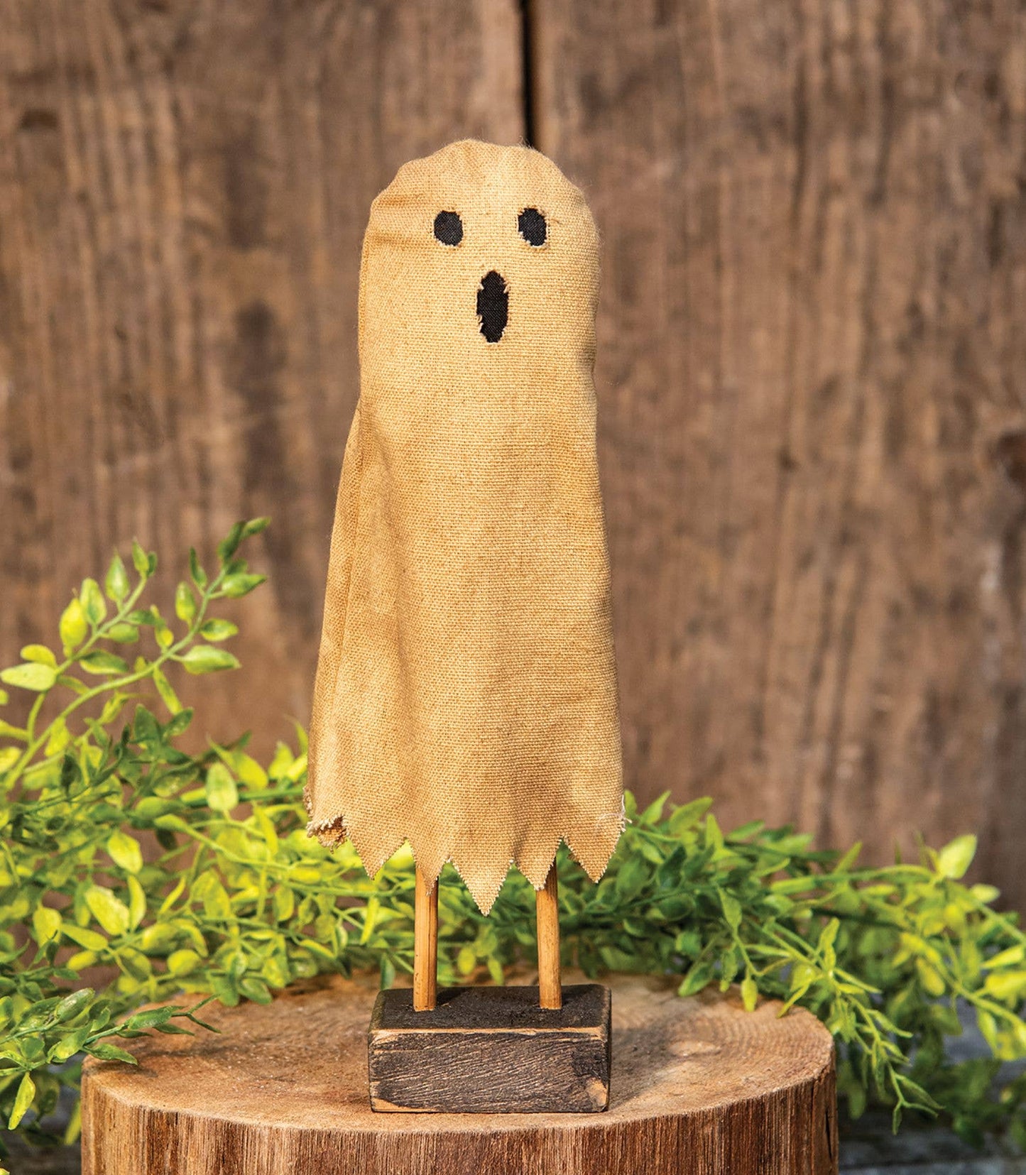 The Hearthside Collection - Primitive Ghost on Base - Wines'Designs