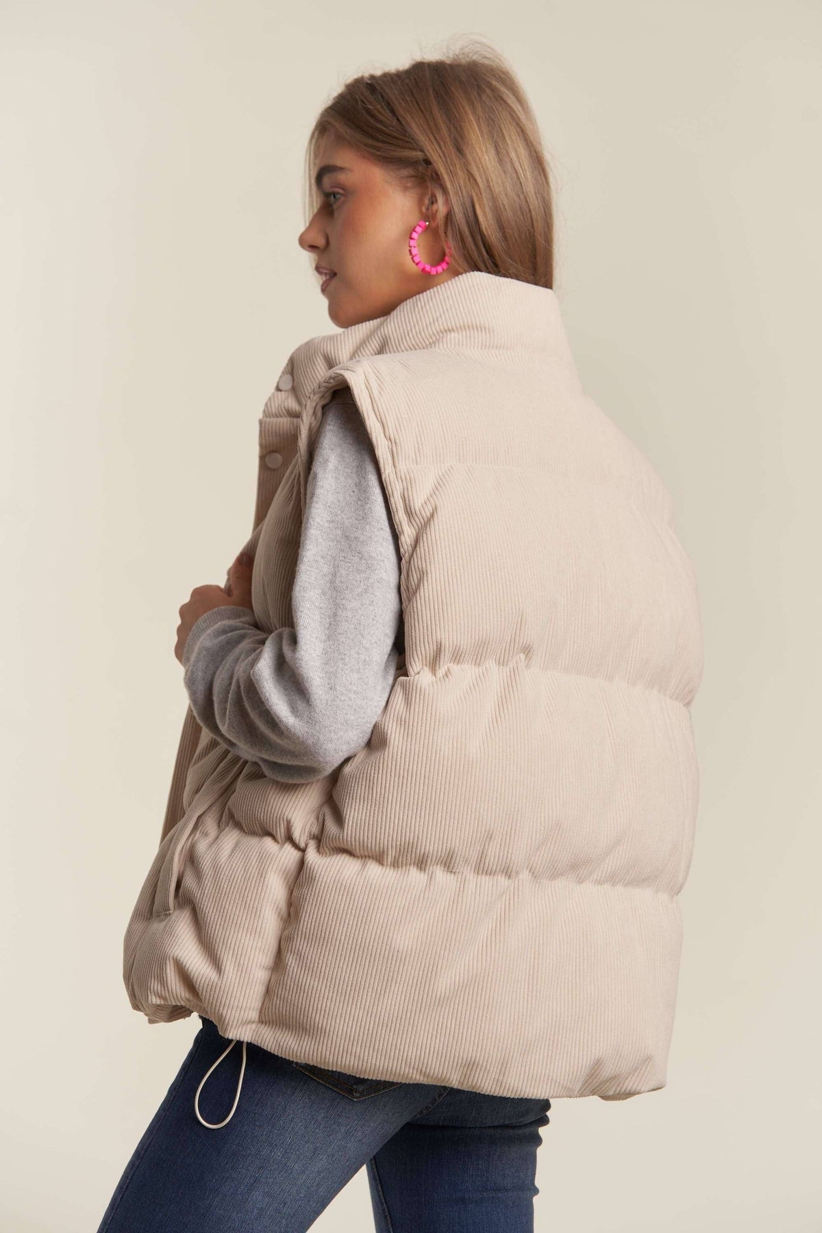 BUTTON DOWN CORDUROY PUFF VEST