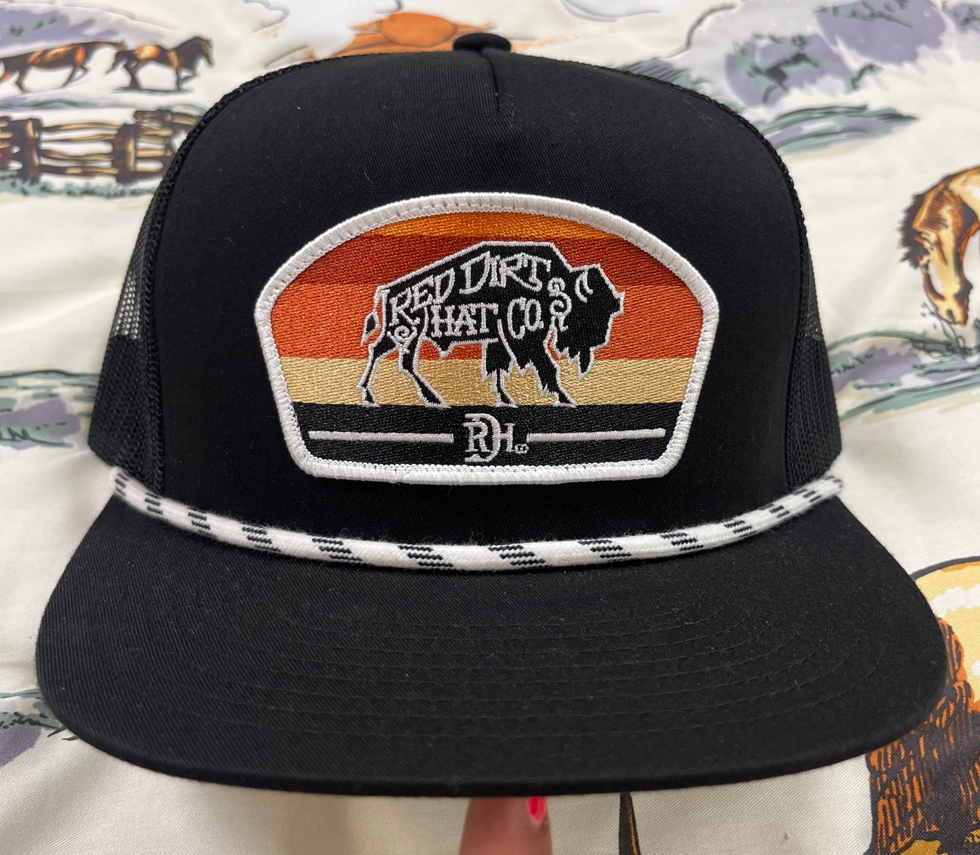 Buddy RED DIRT HAT CO - Wines'Designs