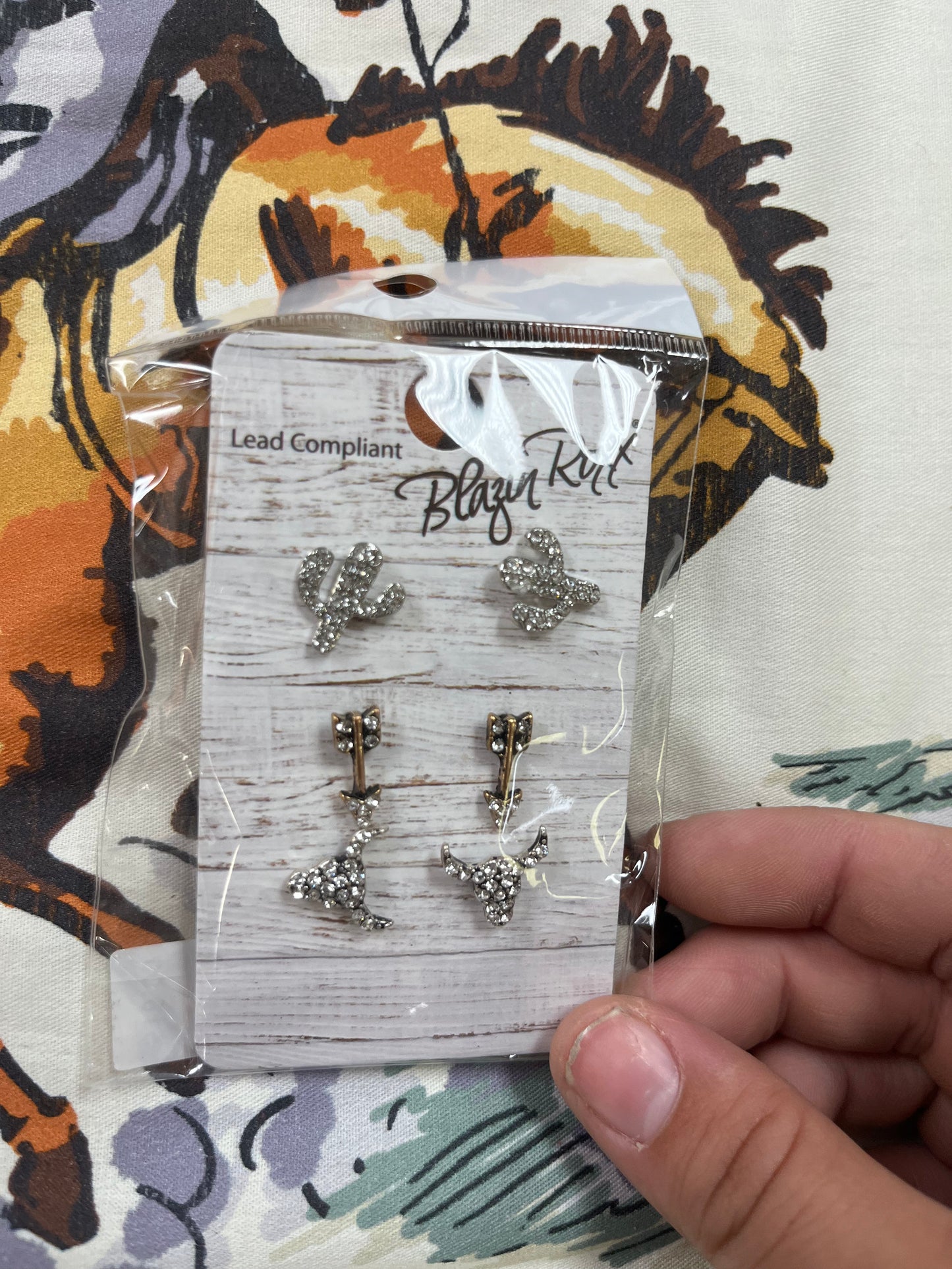 Western stud earrings - Wines'Designs