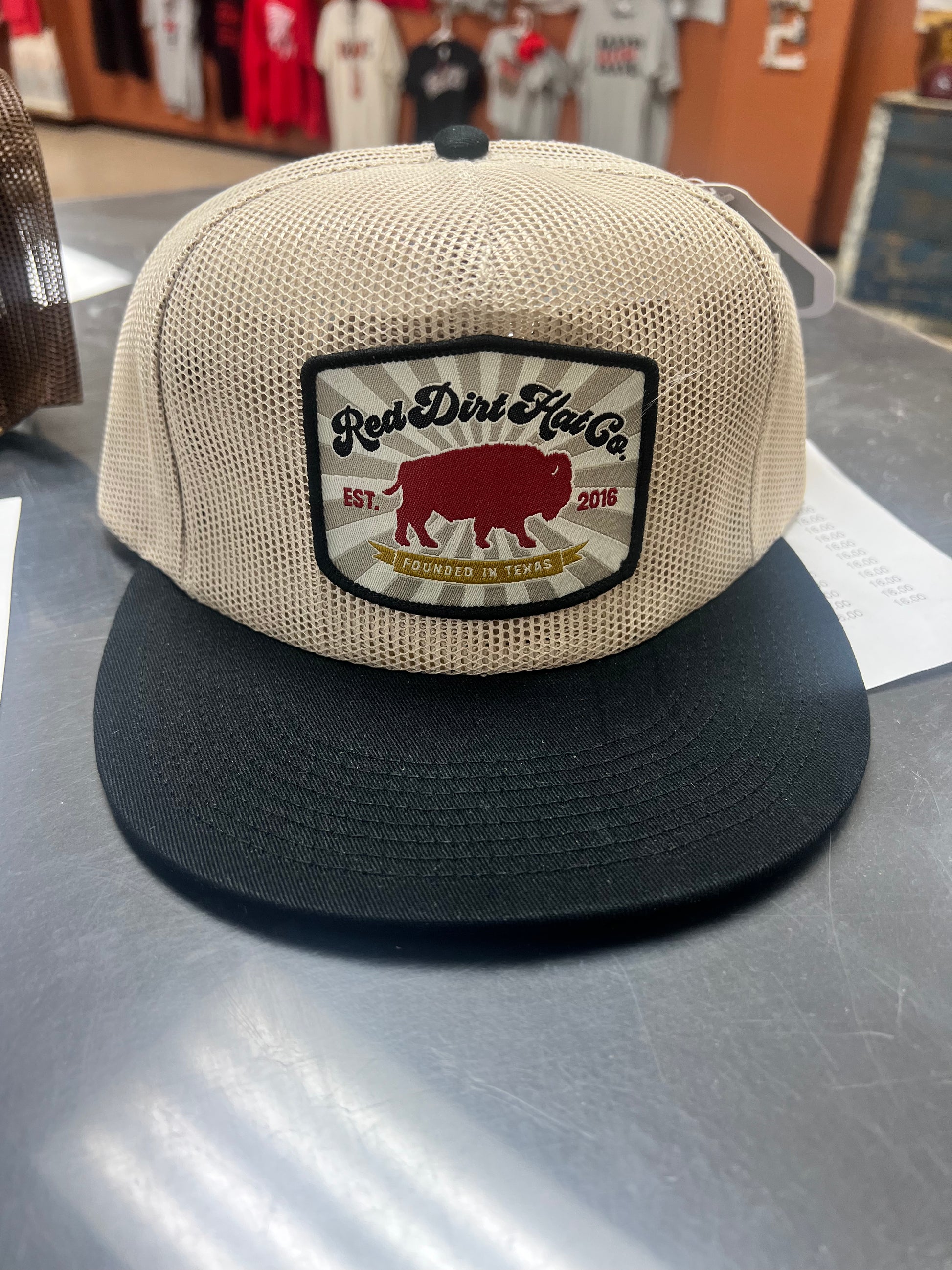 FOUNDED RED DIRT HAT CO - Wines'Designs