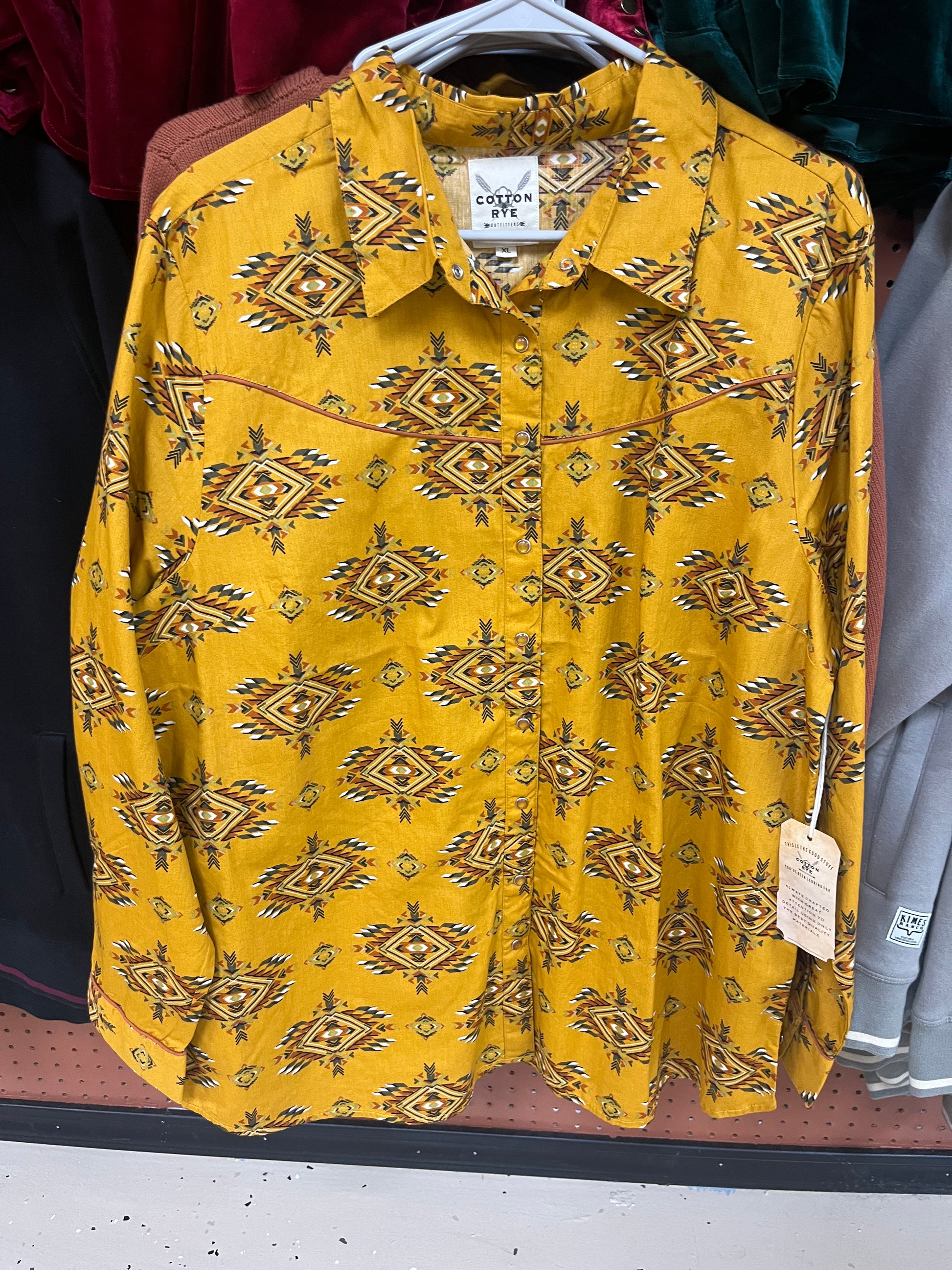 Aztec Woven Longsleeve - Wines'Designs