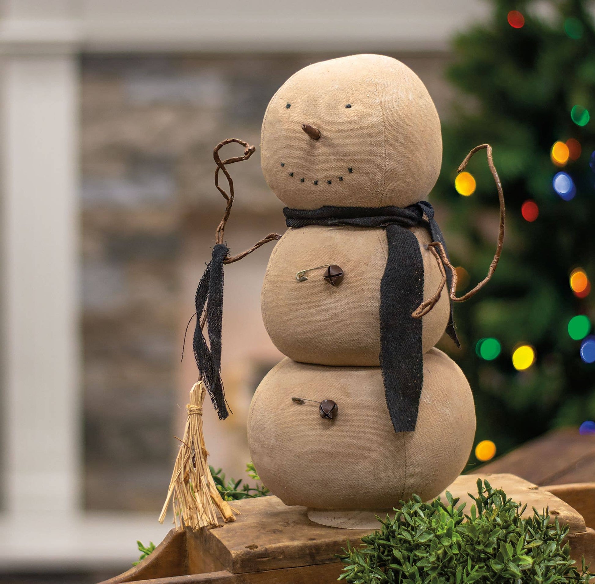 The Hearthside Collection - Snowdrift Snowman - Wines'Designs