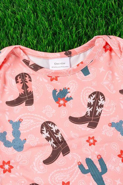 CORAL WESTERN PRINTED BABY GOWN. PJG25153026