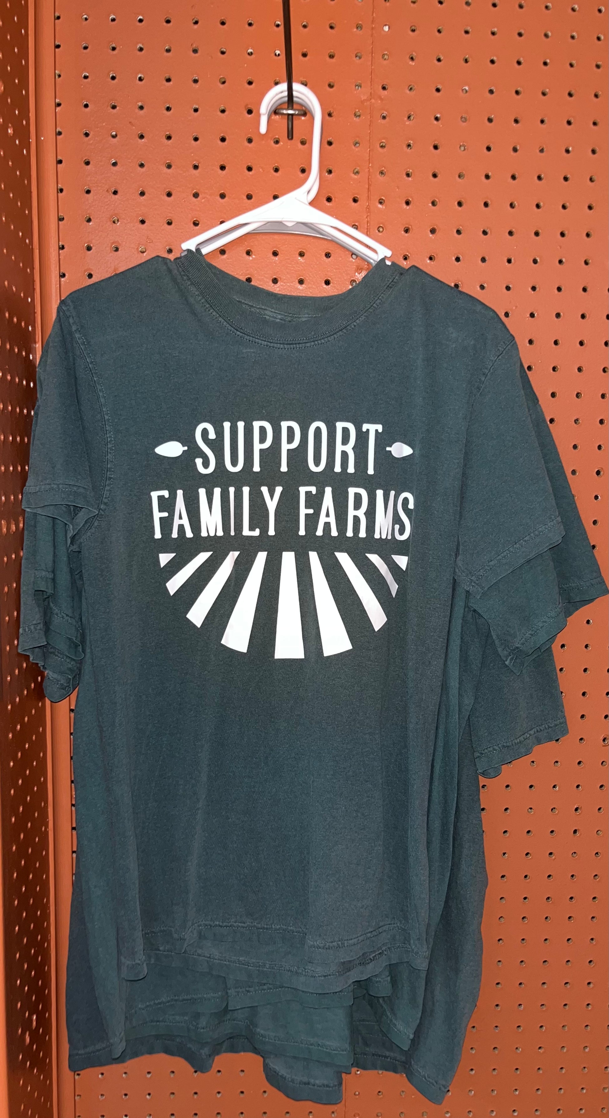 Support family farms - Wines'Designs