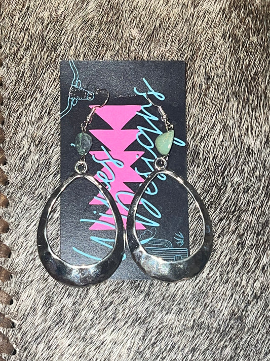 Teardrop dangle earring with turquoise - Wines'Designs