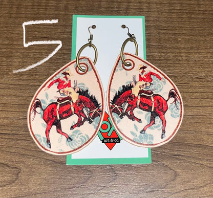 Bronc rider earrings - Wines'Designs