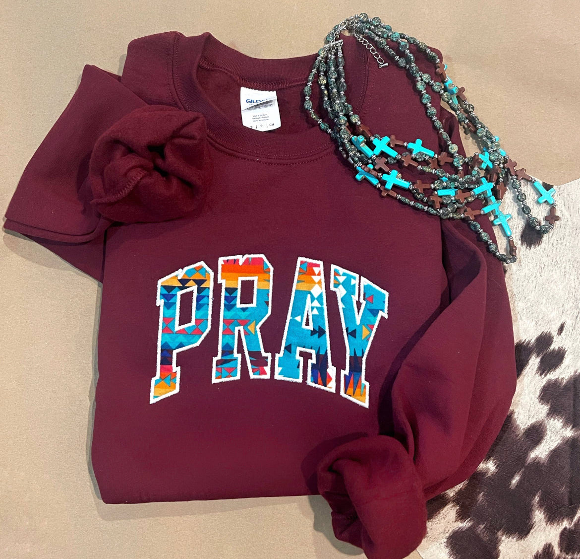 Pray maroon embroidery sweatshirt - Wines'Designs