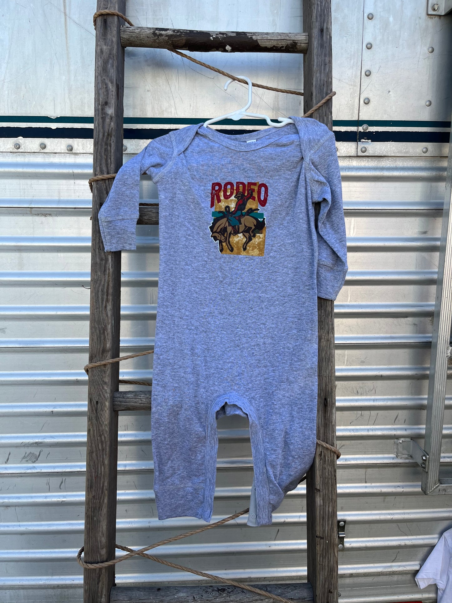 Rodeo infant romper - Wines'Designs